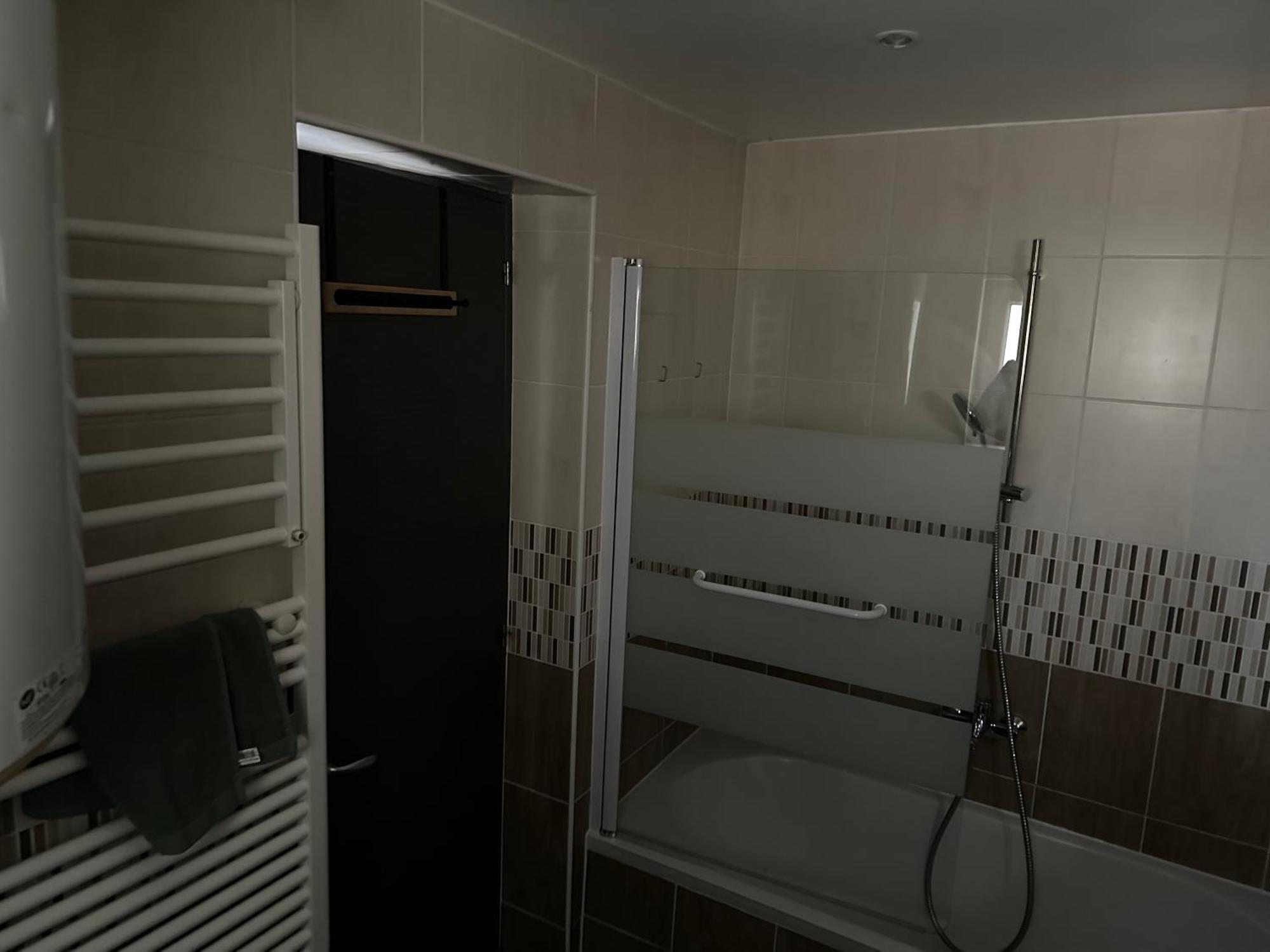 Petite Maison Climatisee Боней-сюр-Марн Екстериор снимка